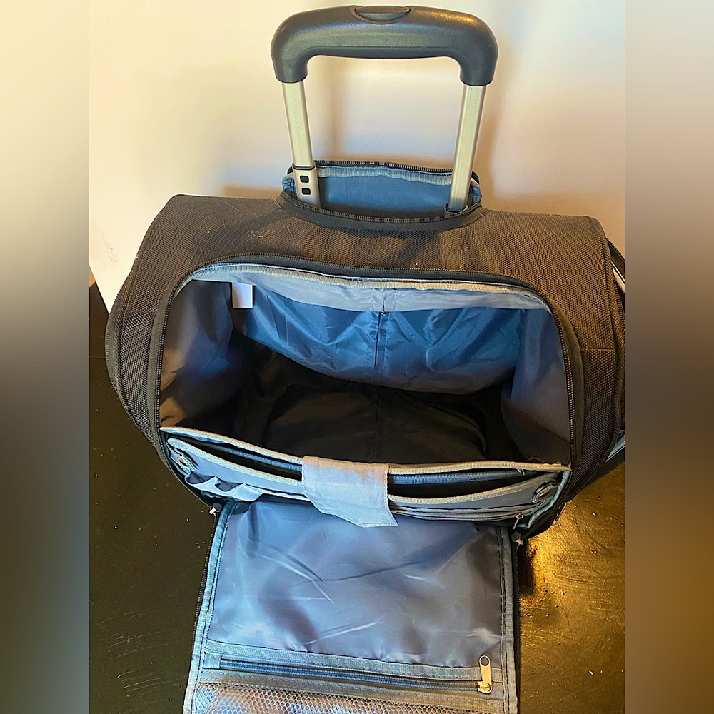 Protege 16 inch Arendale Rolling Underseater Luggage